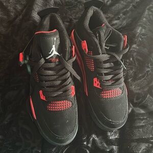 Women’s Air Jordan 4 Red thunder